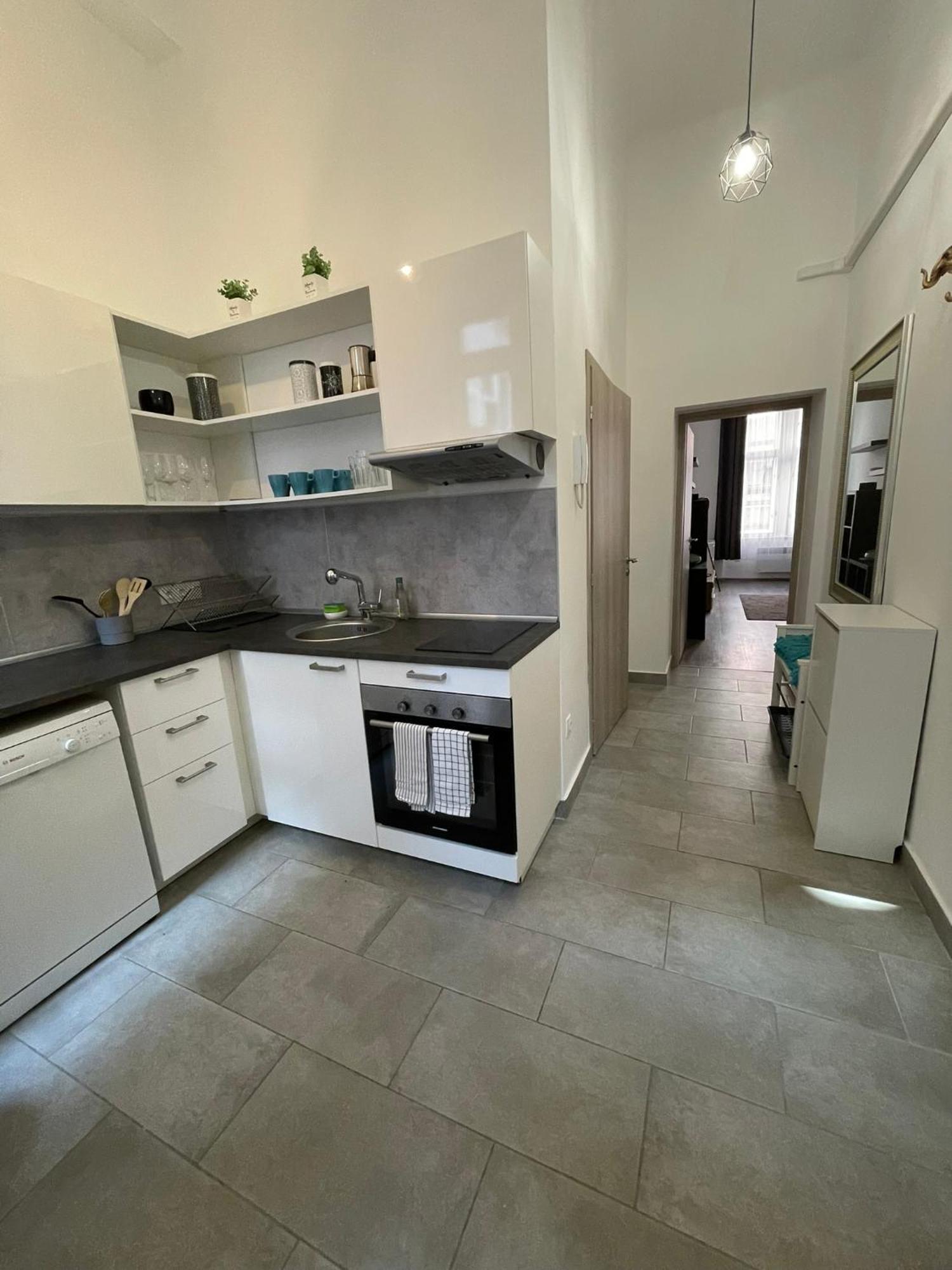 Soho Suites - Kazinczy Budapest Esterno foto